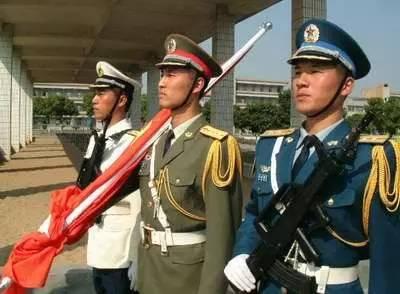 最新三军军装，展现新时代军队风貌